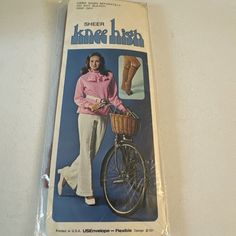 Vintage USEnvelope Nylon Knee Hi Beige Sheer New C38 - Picture 2 of 2